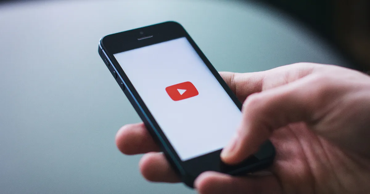 コラム「動画に字幕を入れることをおススメする理由」の表紙